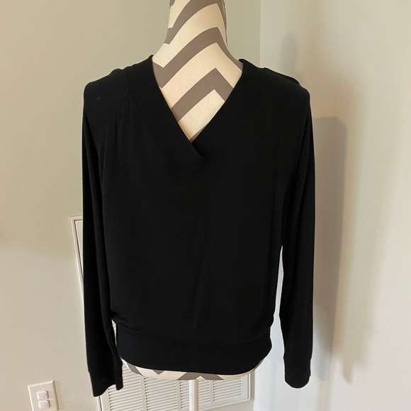 Top - Picture 1 of 4